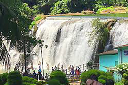 Thirparappu Waterfalls